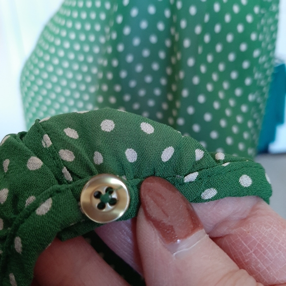 Boden - Feminine green sheer button down 3/4 sleeve blouse for women - Size: 12 - Picture 7 of 13